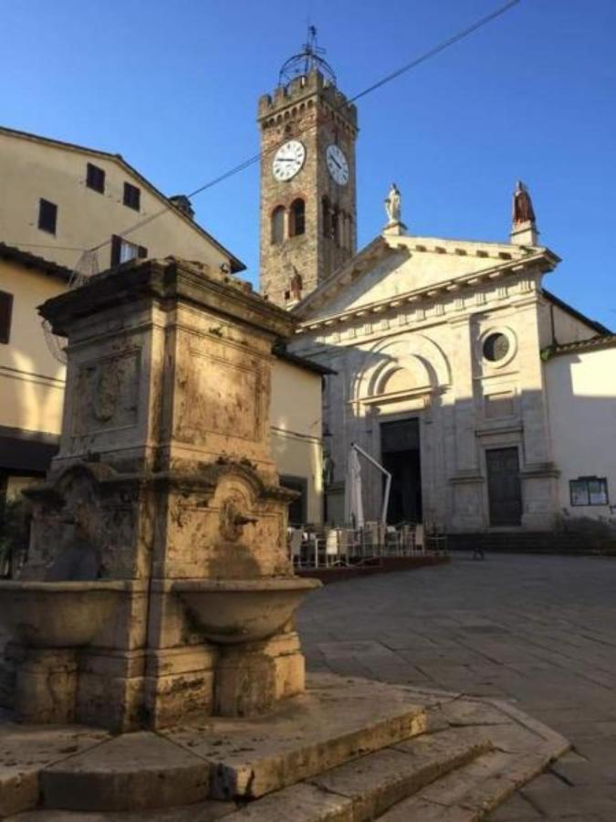 Attico Casa Via Rocca Sole Apartman Poggibonsi Kültér fotó