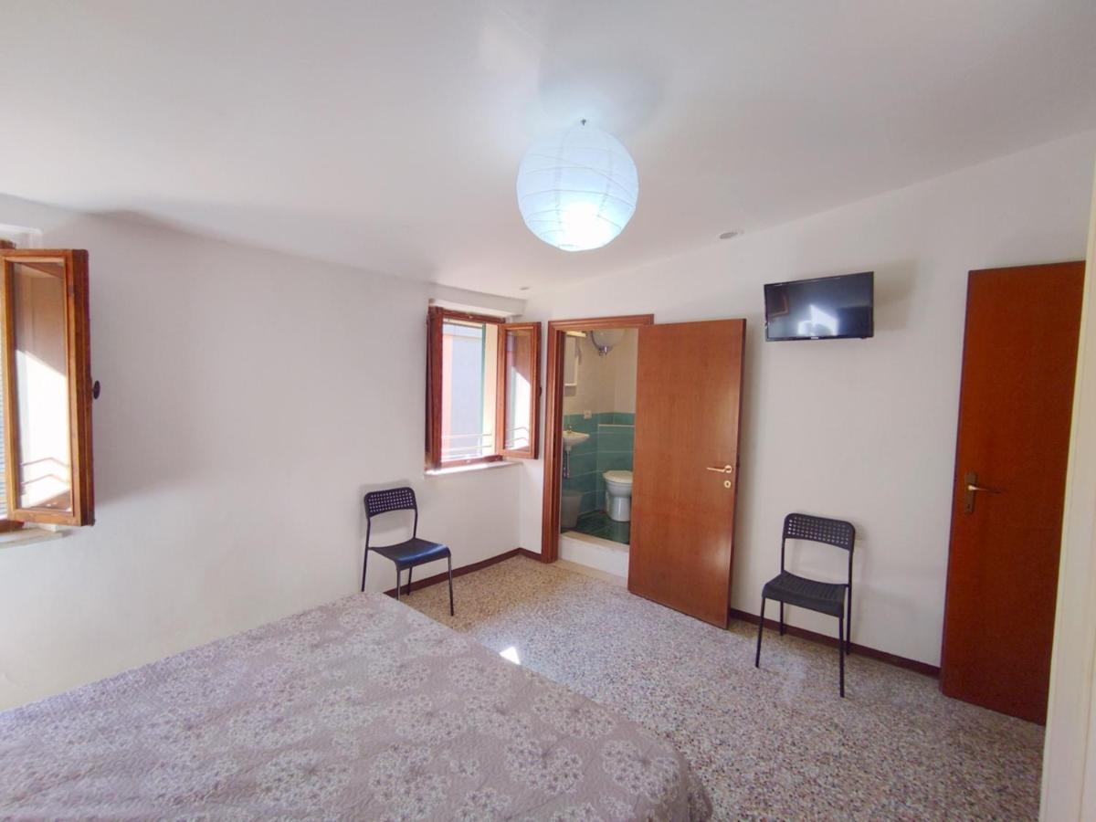 Attico Casa Via Rocca Sole Apartman Poggibonsi Kültér fotó
